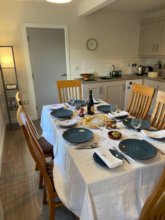 Town House In Ideal Location Central Эннискиллен Экстерьер фото